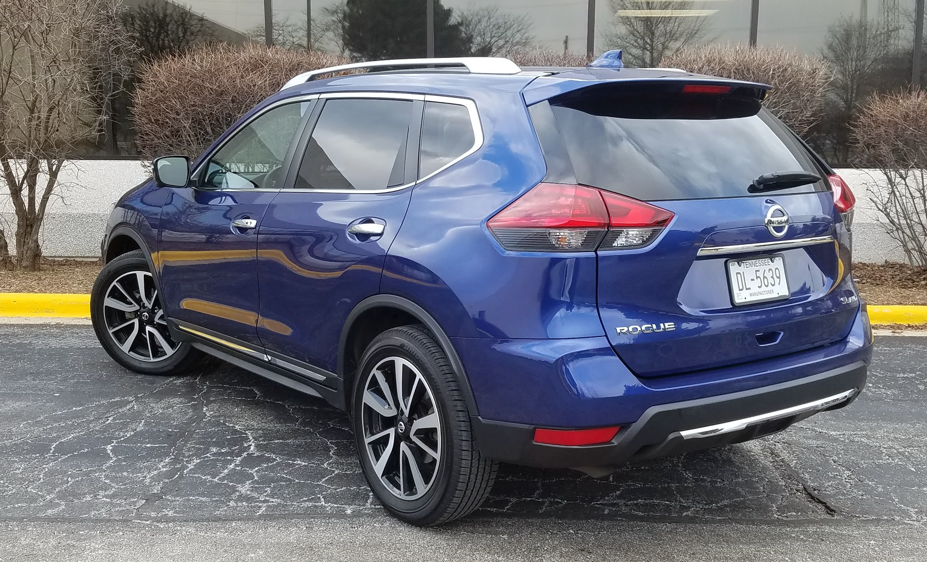 018 Nissan Rogue SL in Caspian Blue