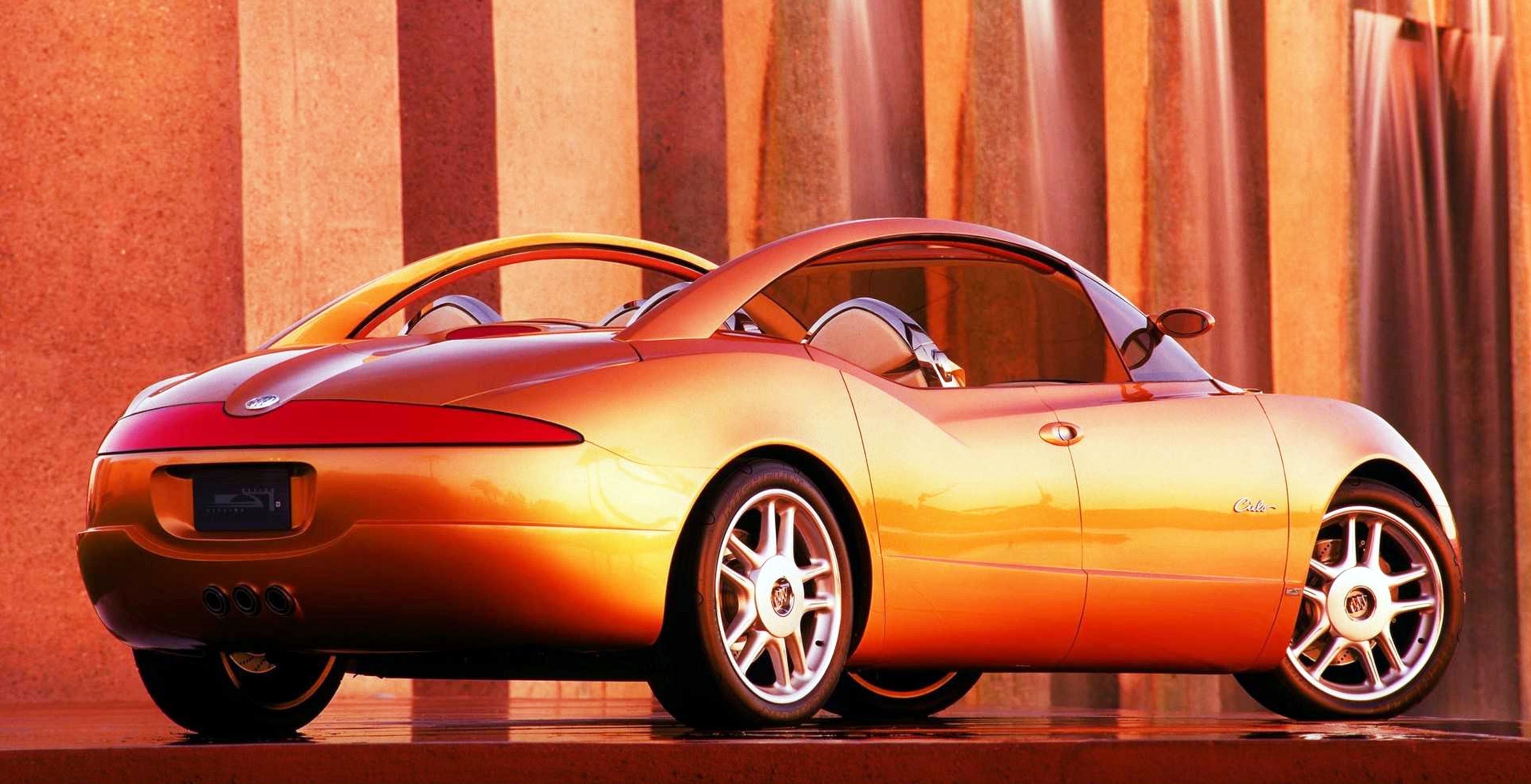 Buick Cascada is an elegant luxury car for a great getaway trip, image size:3824x1960