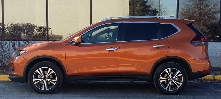 2019 Nissan Rogue SV AWD The Daily Drive | Consumer Guide®