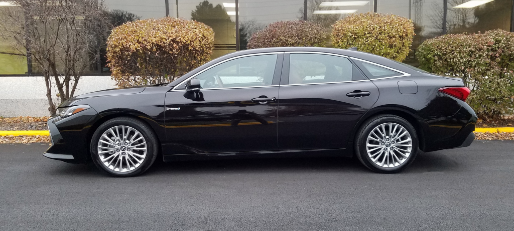 2019 Avalon Hybrid 