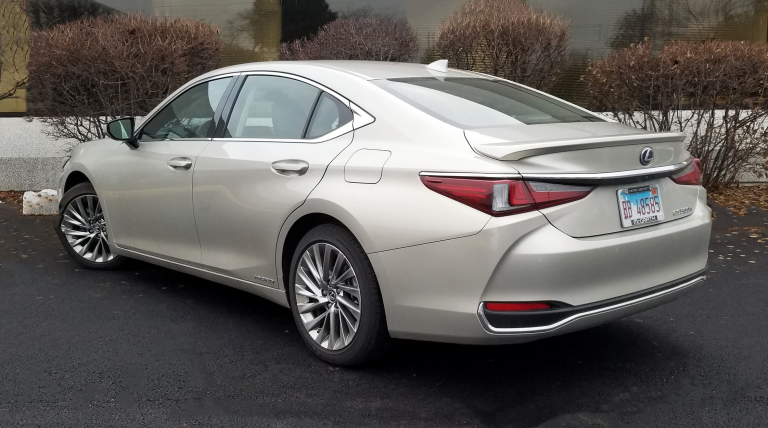 Test Drive 2019 Lexus Es 300h The Daily Drive Consumer Guide® 1720