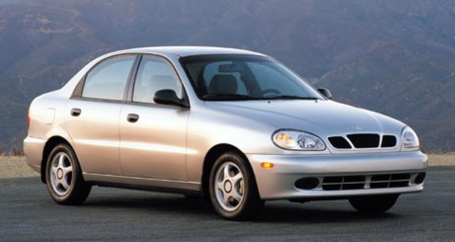Quick Look: 2002 Daewoo Lanos | The Daily Drive | Consumer Guide® The