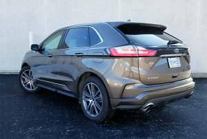 Test Drive: 2019 Ford Edge Titanium | The Daily Drive | Consumer Guide®