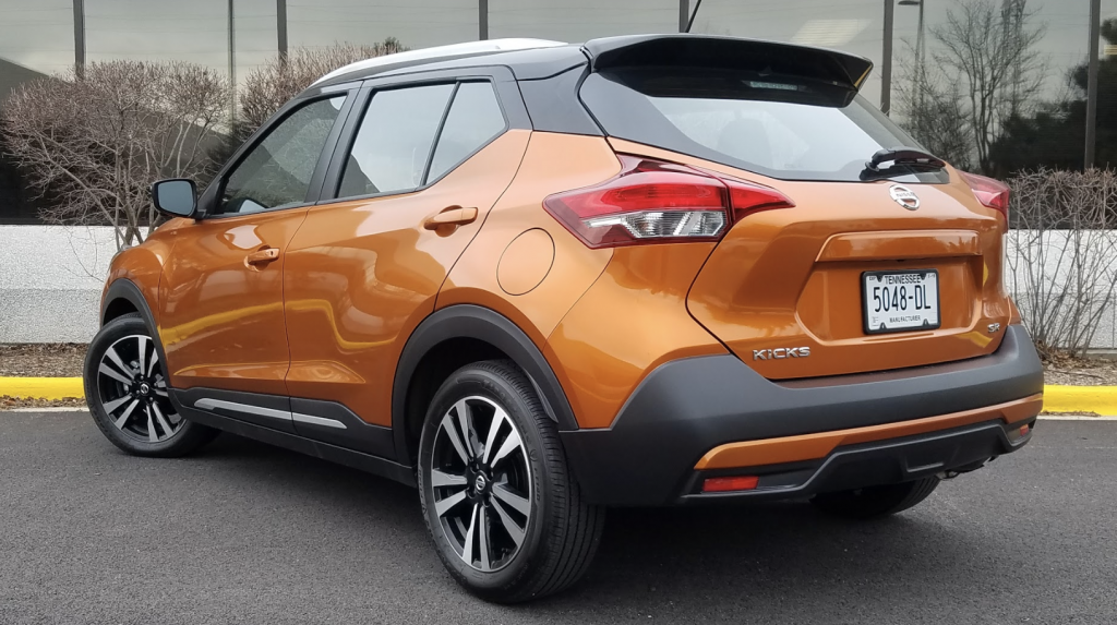 2019 nissan kicks sr awd