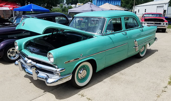 1953 Ford Customline four-door sedan