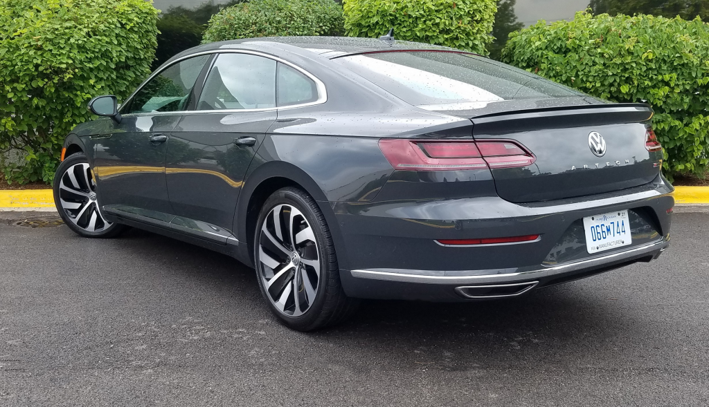 Test Drive: 2019 Volkswagen Arteon R-Line | The Daily Drive | Consumer ...