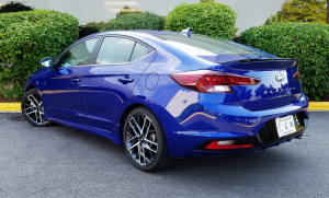 Test Drive: 2019 Hyundai Elantra Sport | The Daily Drive | Consumer Guide®