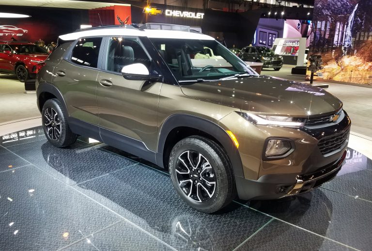 Local Color: Unusual Paint Hues at the 2020 Chicago Auto Show | The ...