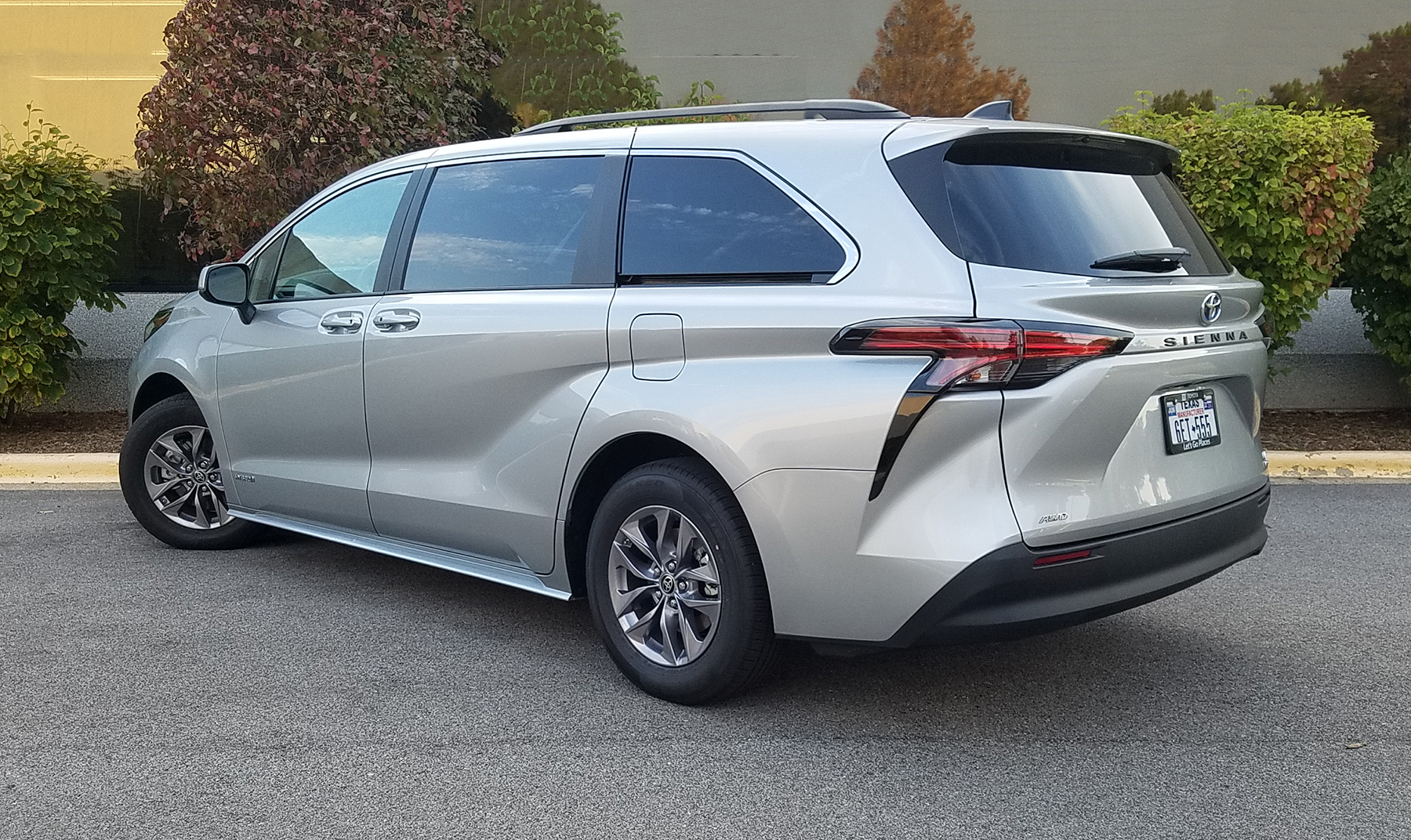 Test Drive A 2021 Sienna Hybrid, Performance Toyota