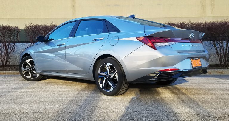 Test Drive: 2021 Hyundai Elantra SEL | The Daily Drive | Consumer Guide®