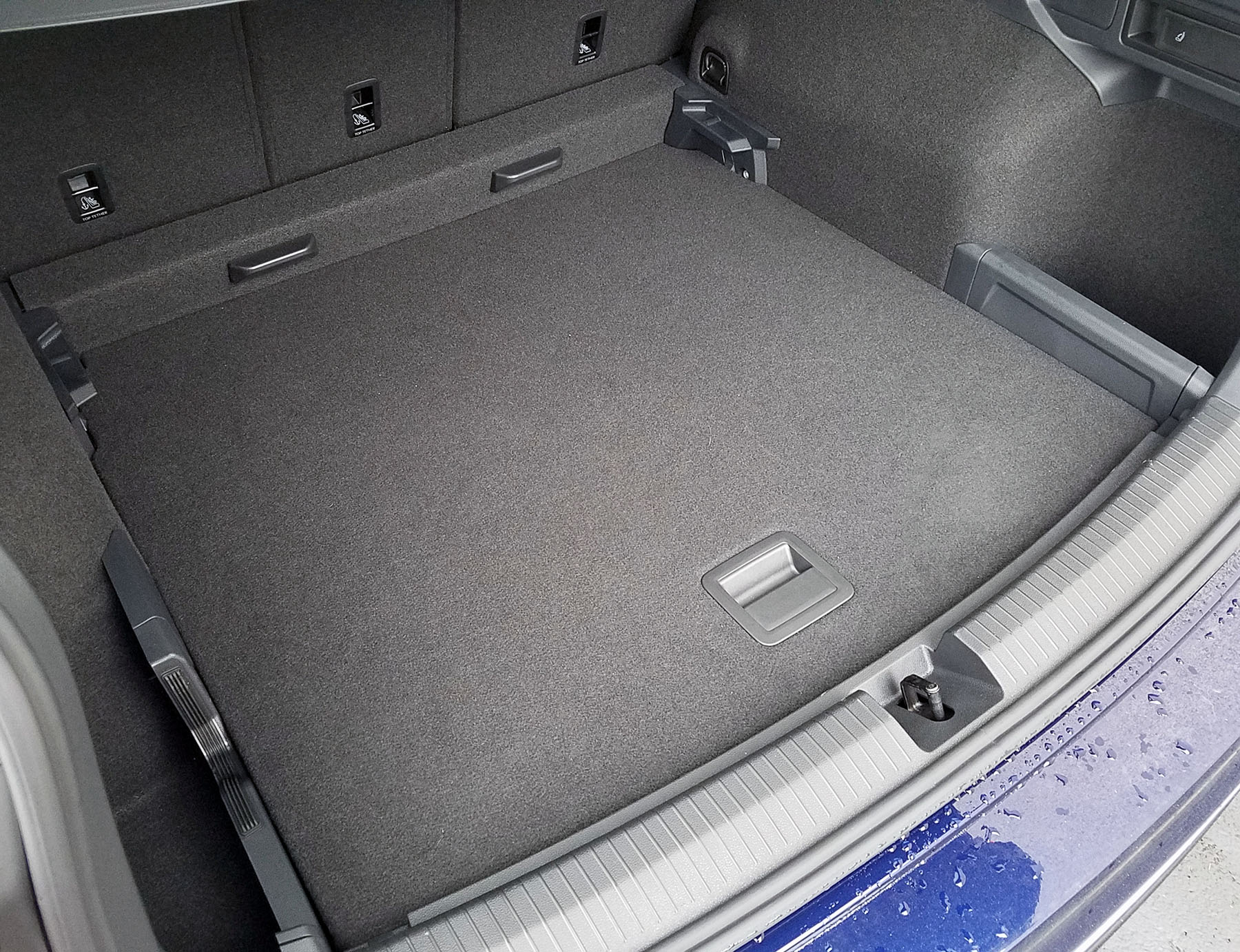 Genuine VW Volkswagen Tiguan 2018-2021 Black Carpeted Floor Mats (5-Seater) OEM