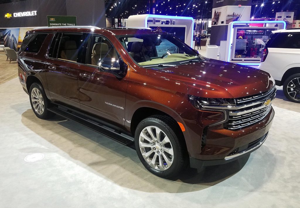 2022 Chevrolet Suburban in Auburn Metallic