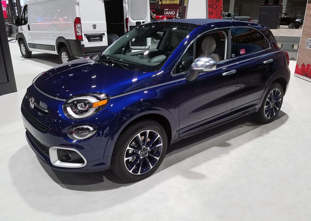 2022 Fiat 500X Yacht Club Capri in Blu Venezia