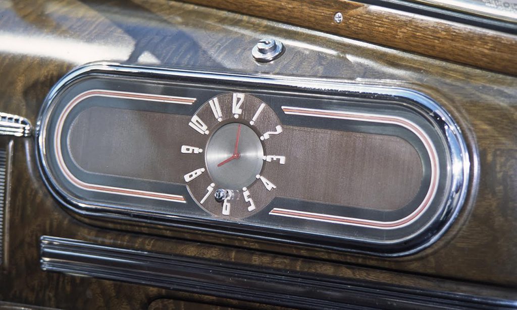 1942 Oldsmobile Special 66 Club Coupe, Dash Clock