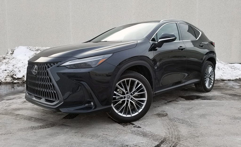 Test Drive Gallery: 2022 Lexus NX 350 Luxury | The Daily Drive | Consumer Guide® The Daily Drive