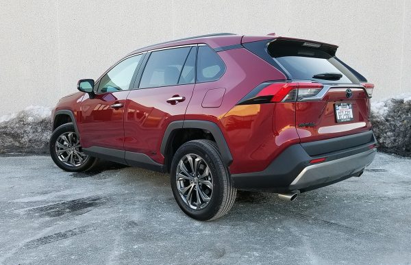 Test Drive Gallery: 2022 Toyota RAV4 Hybrid Limited | The Daily Drive ...