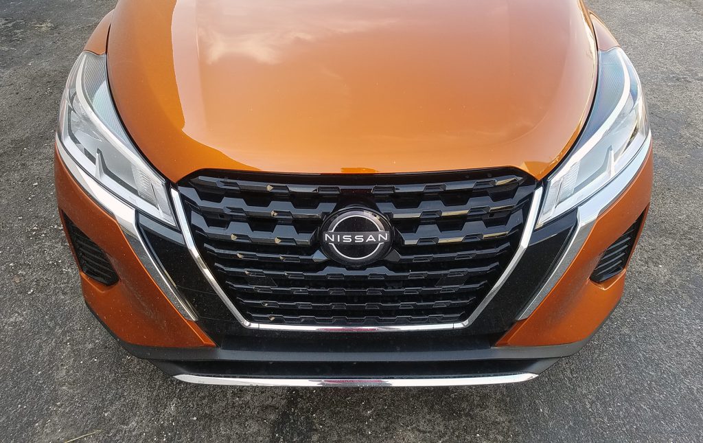 2022 Nissan Kicks SV