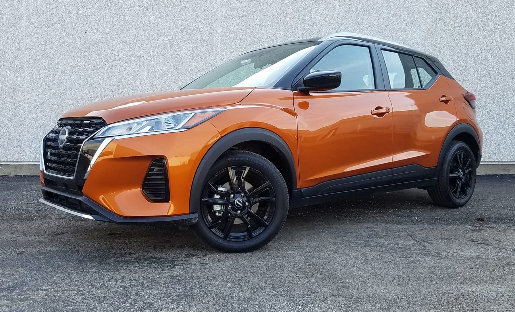 2022 Nissan Kicks SV