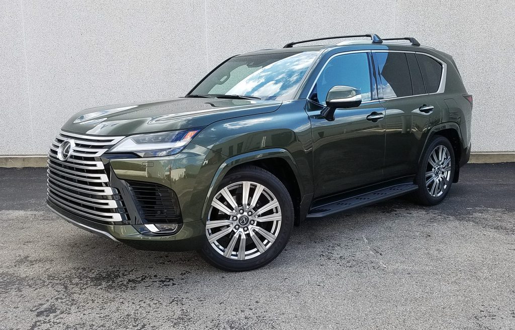 Test Drive: 2022 Lexus LX 600 Ultra Luxury | The Daily Drive | Consumer Guide® The Daily Drive