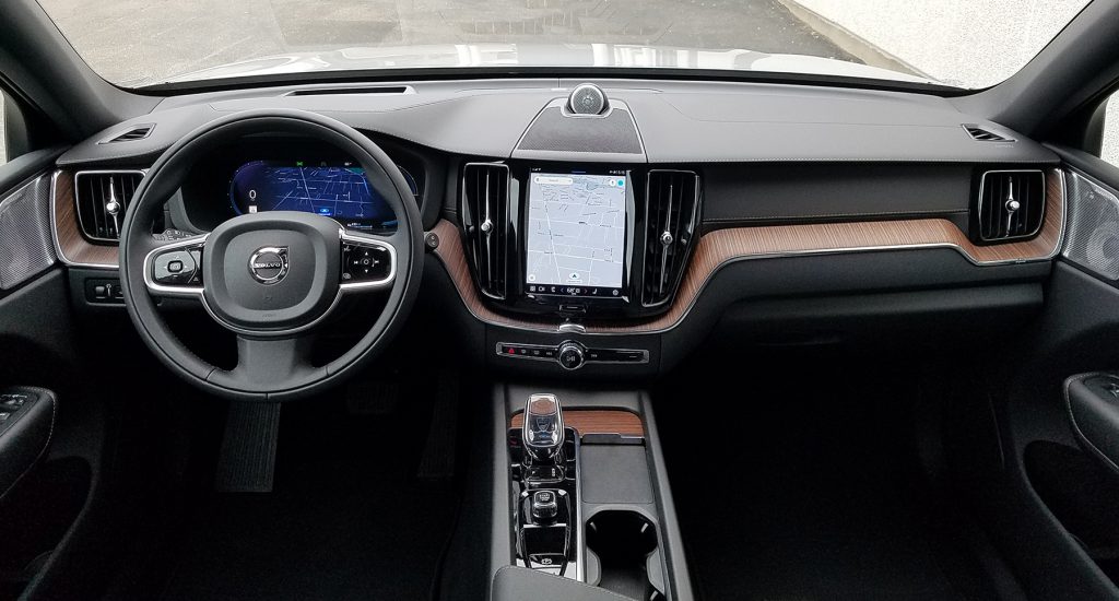 2022 Volvo XC60 Recarga T8 Inscripción