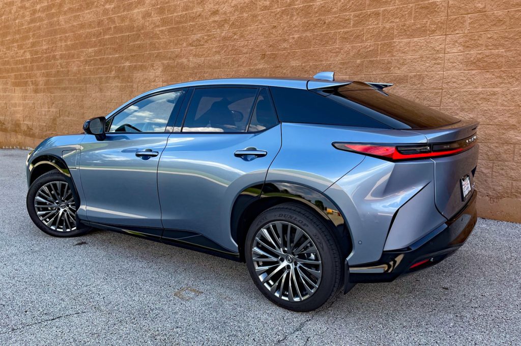 2023 Lexus RZ 450e Luxury