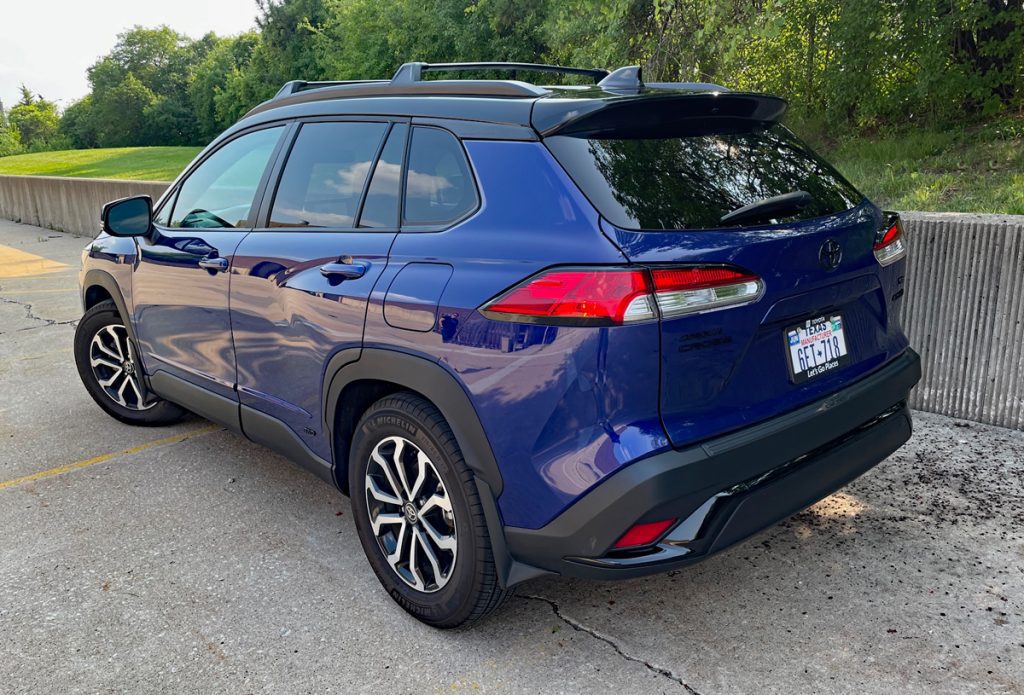 2023 Toyota Corolla Cross Hybrid SE