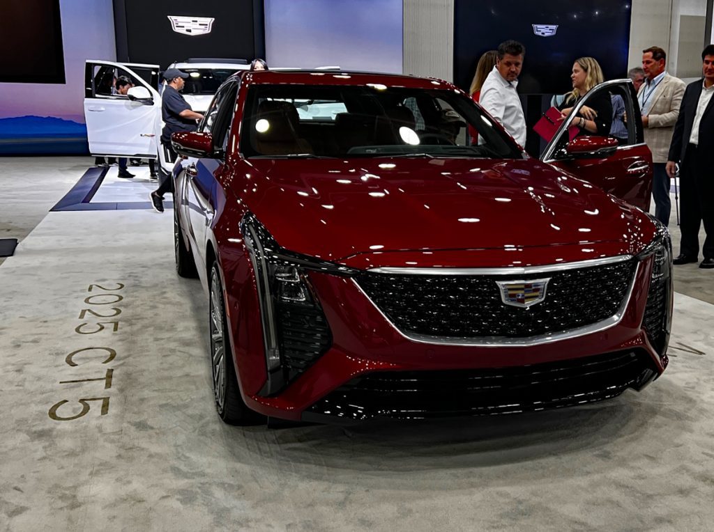 2024 Cadillac CT5, Red 