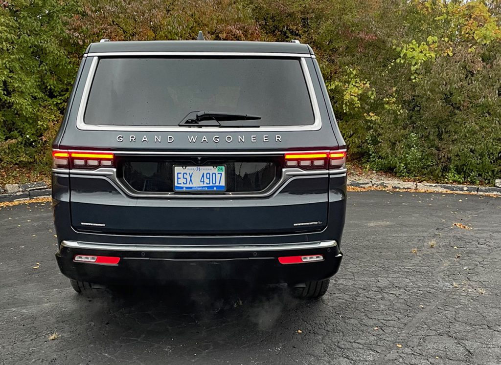 2023 Jeep Grand Wagoneer L Series III