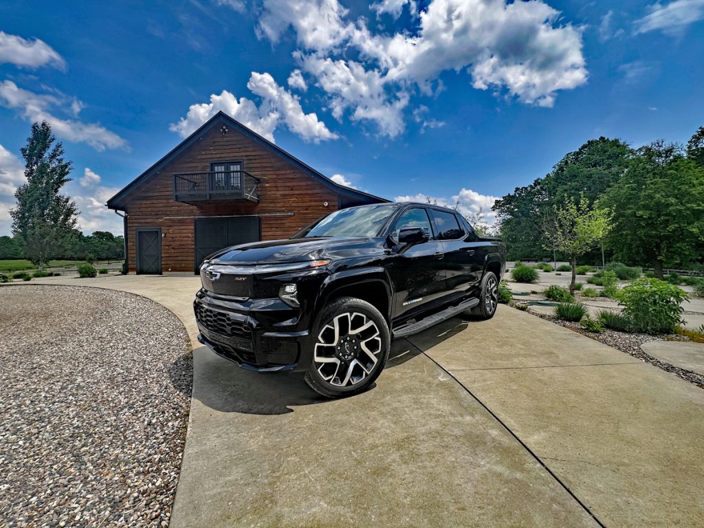 2024 Chevrolet Silverado EV RST