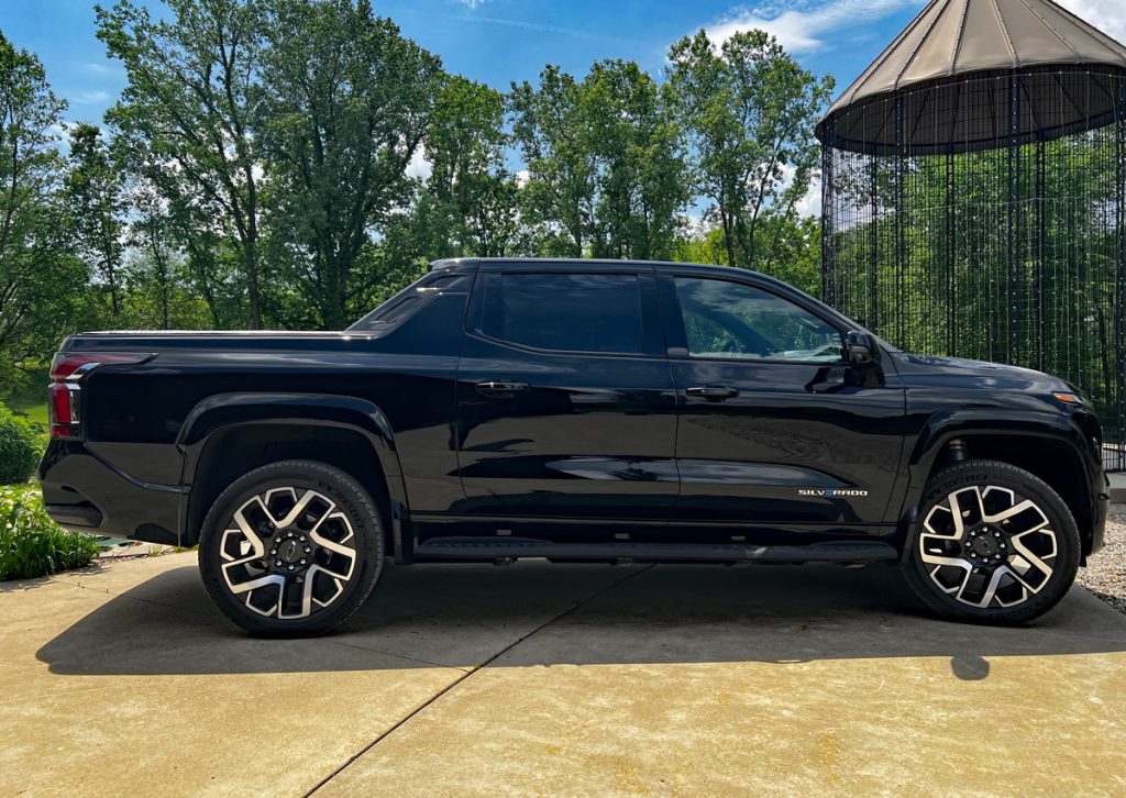 2024 Chevrolet Silverado EV RST