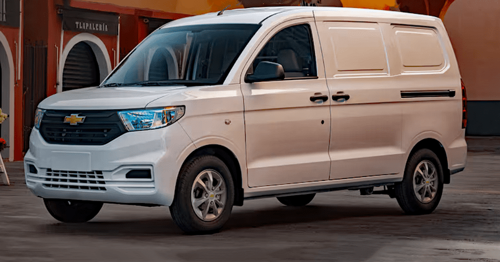 Chinese SAIC commerical van 