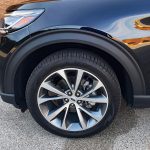 21-inch Dark Alloy wheels