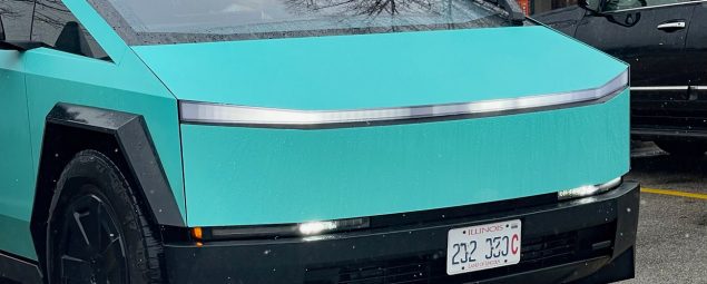 Tesla Cybertruck, Teal Wrap
