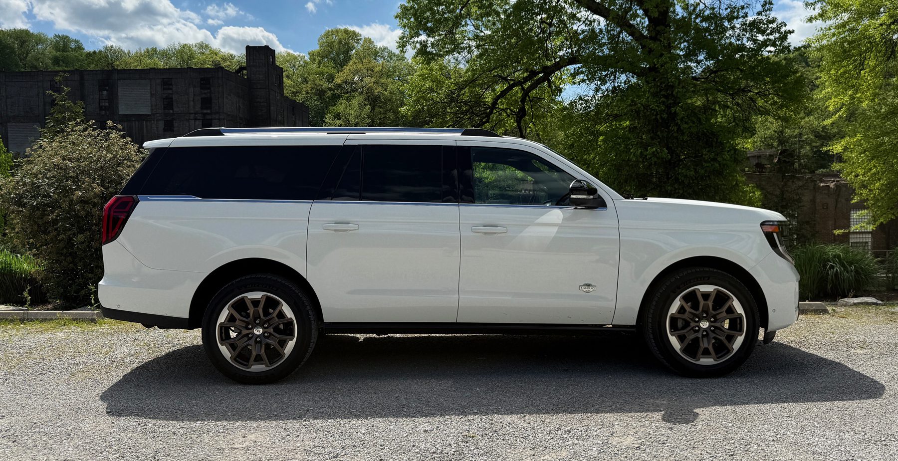 2025 Ford Expedition MAX, white, profile