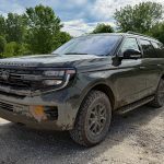 2025 Ford Expedition Tremor, front 3/4, muddy