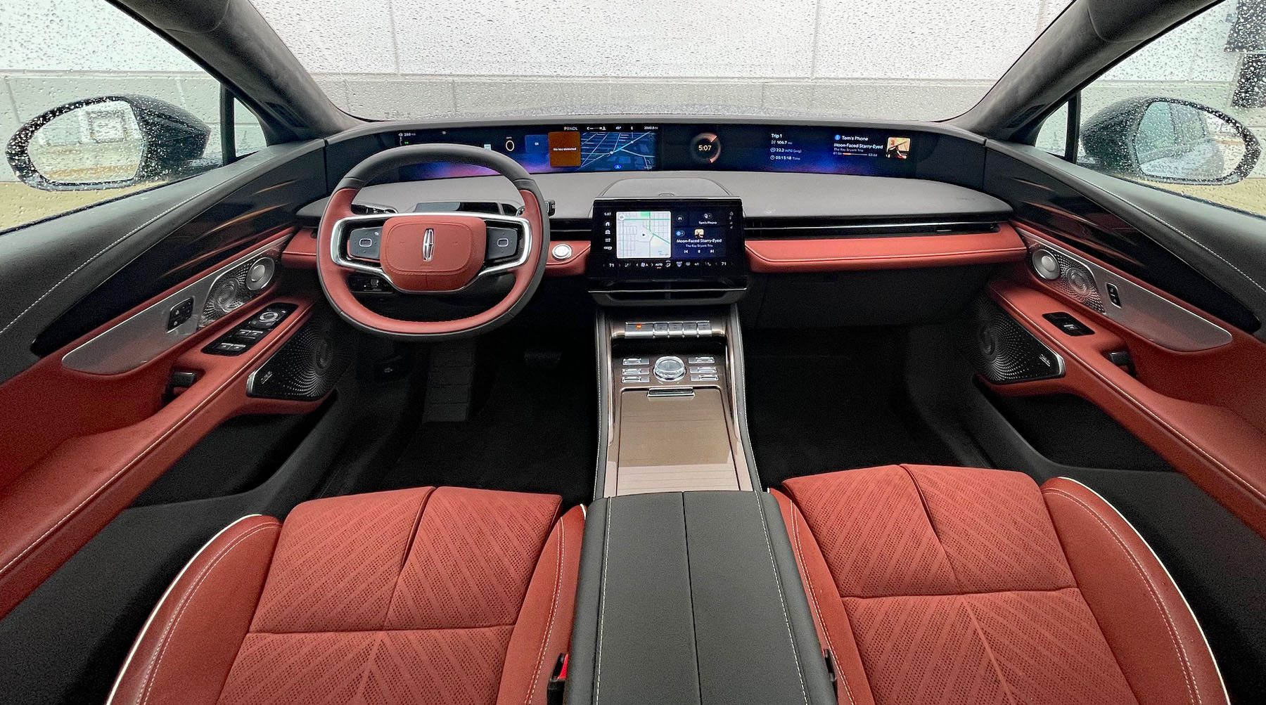 Redwood Interior, dash board, 2025 Lincoln Nautilus Black Label