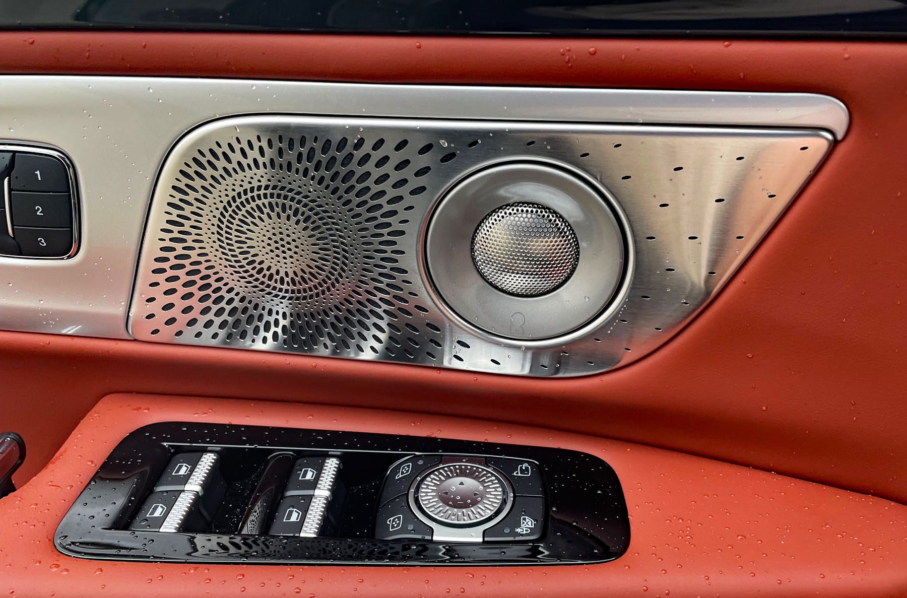Revel Speaker, Redwood Interior, 2025 Lincoln Nautilus Black Label,