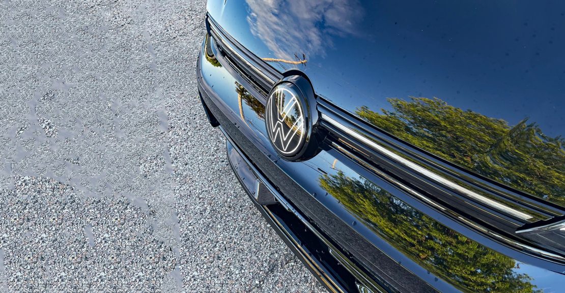 2025 Golf R Black Edition, grille detail,