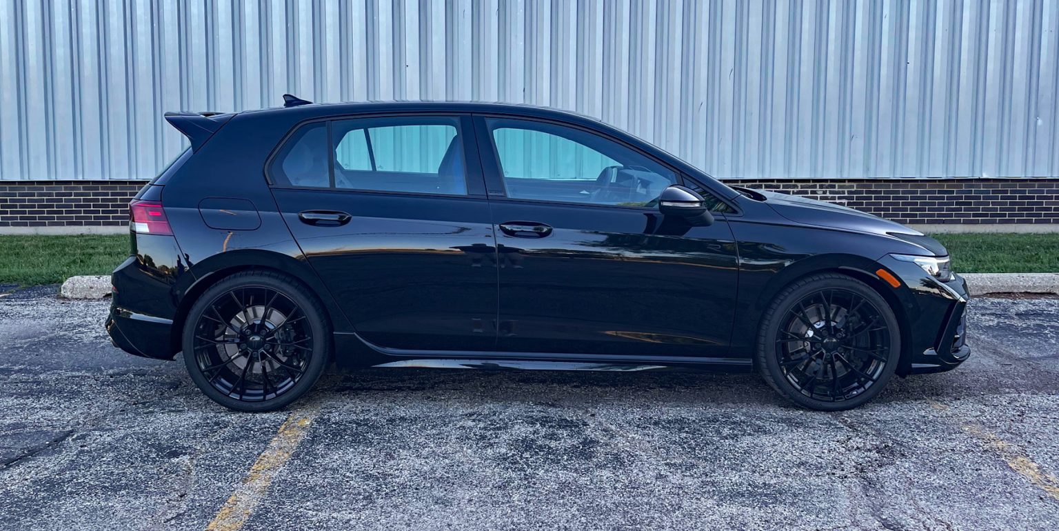 2025 Volkswagen Golf R Black Edition: Review, Prices, and Specs | The ...