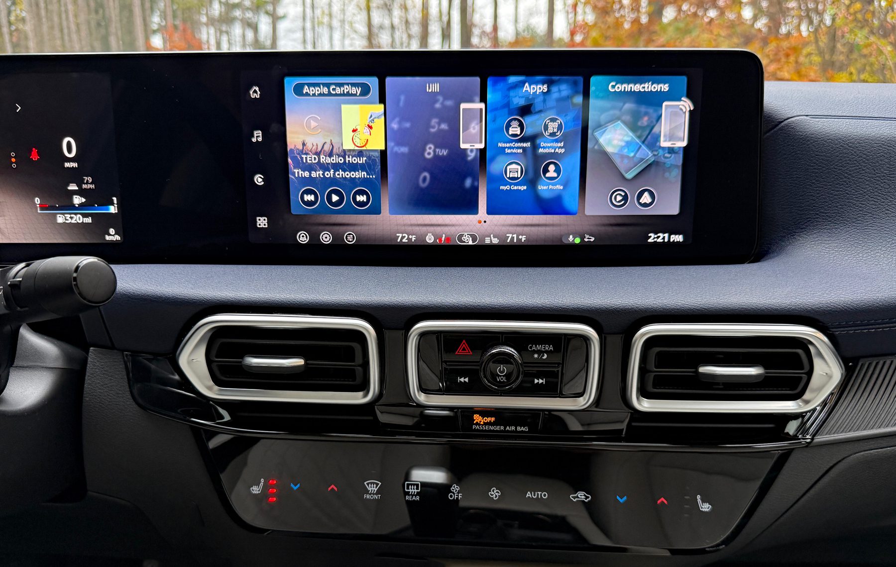 2026 Nissan Sentra SL, jutiklinis ekranas, konsolė,