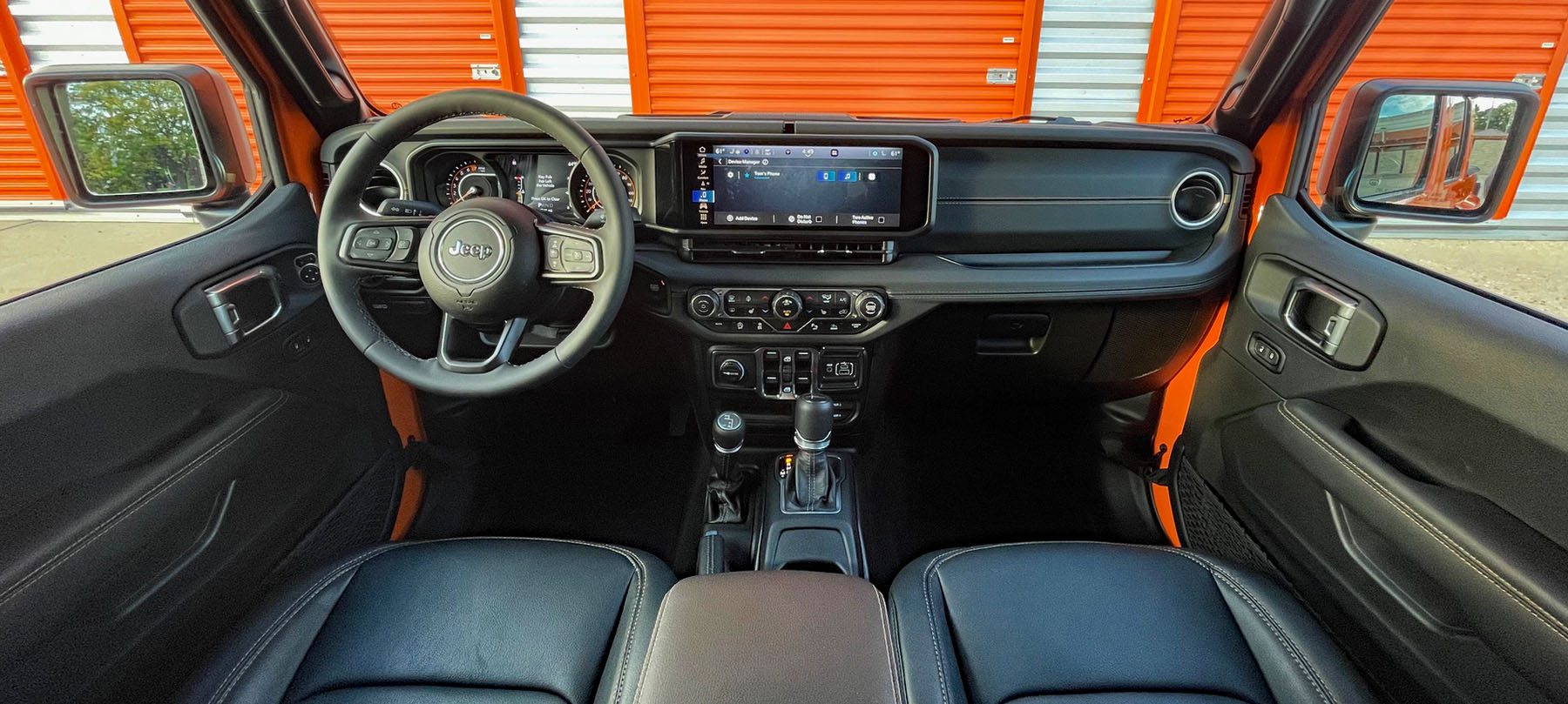 2025 m. Jeep Gladiator High Tide in Joose, prietaisų skydelis, interjeras,