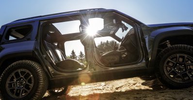 The all-new, all-electric, Trail Rated 2026 Jeep® Recon. Doors off, profile,