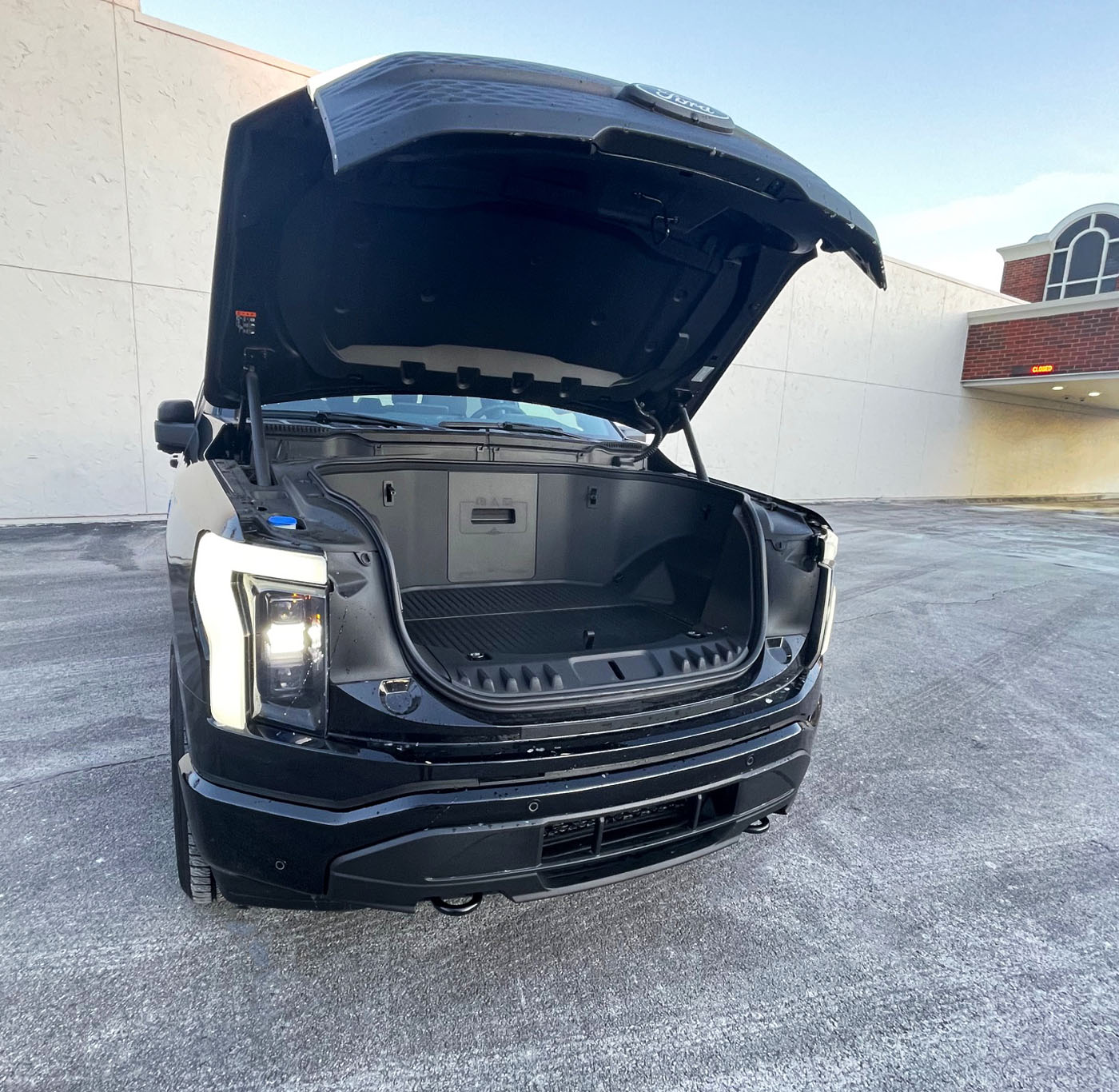 Ford F-150 Lightning, Frunk, frunk open, Ford Kills the F-150 Lightning