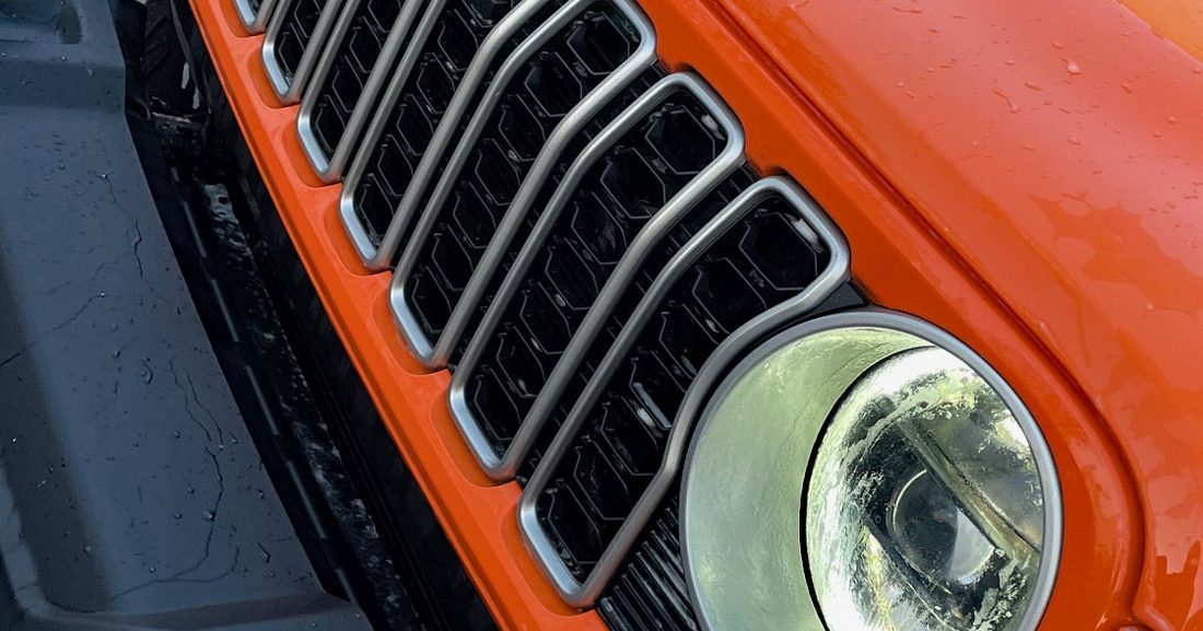 2025 Jeep Wrangler Sahara in Joose, grille detail, grille close-up