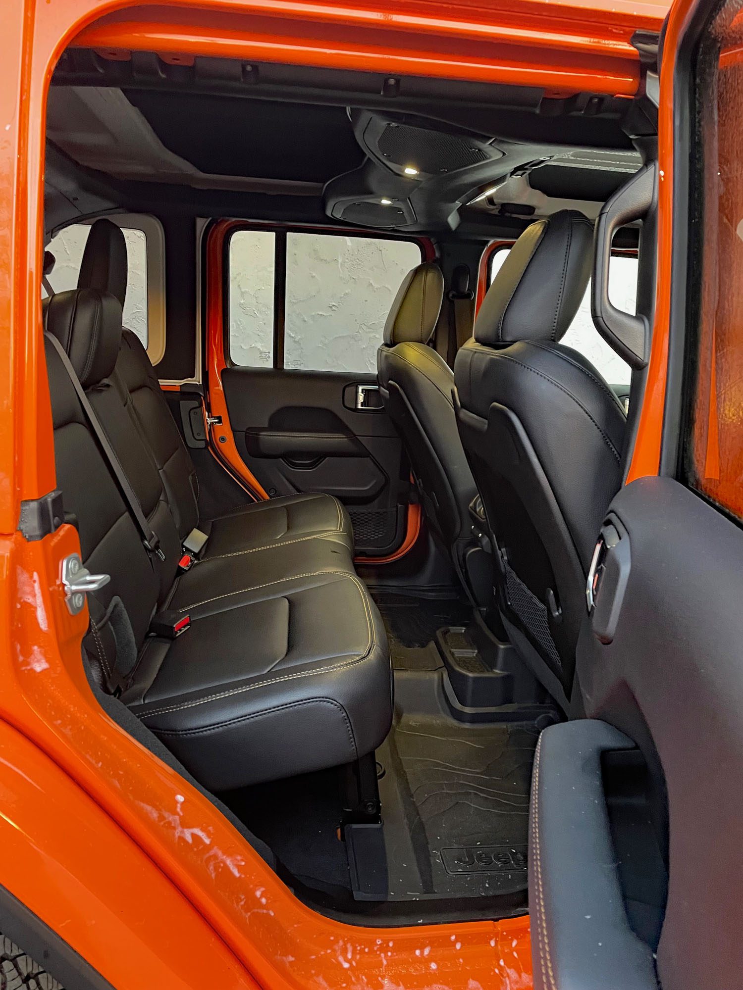 2025 Jeep Wrangler Sahara in Joose, rear-seat space, passenger space,