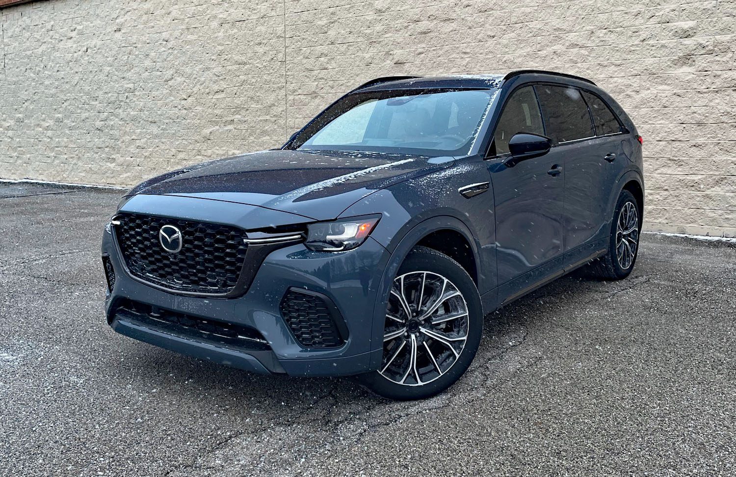 2026 Mazda CX-70 Turbo S Premium Plus, Polymetal Gray, front 3/4 view