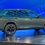 2027 Volkswagen Atlas, green, profile shot,