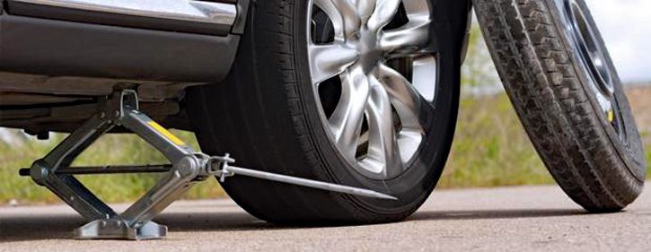 Mini Spare Tire, Changing a tire, donut spare, tire jack