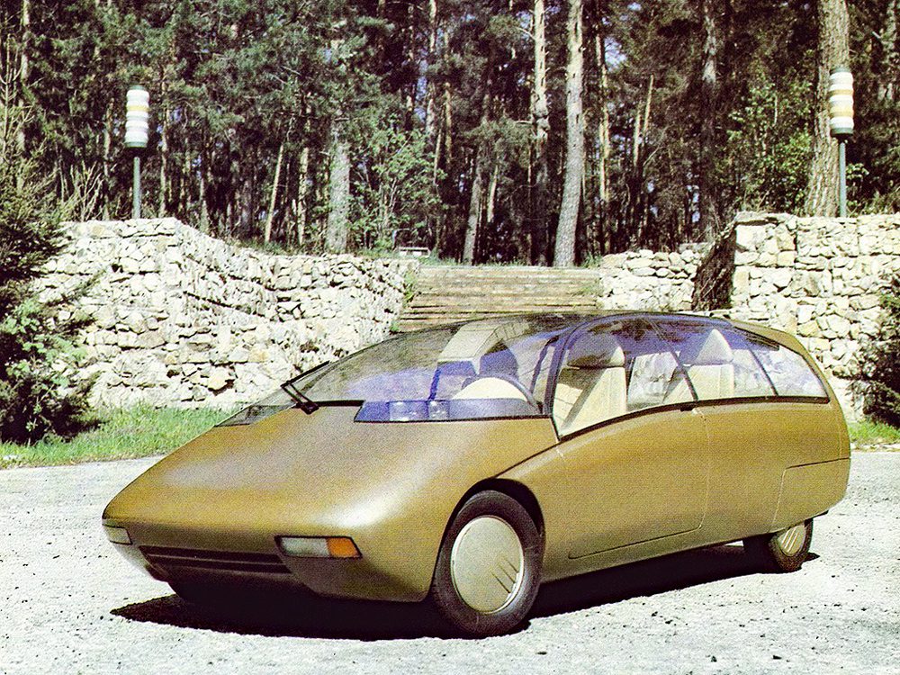 VAZ-X Concept, front 3/4 view, outside,