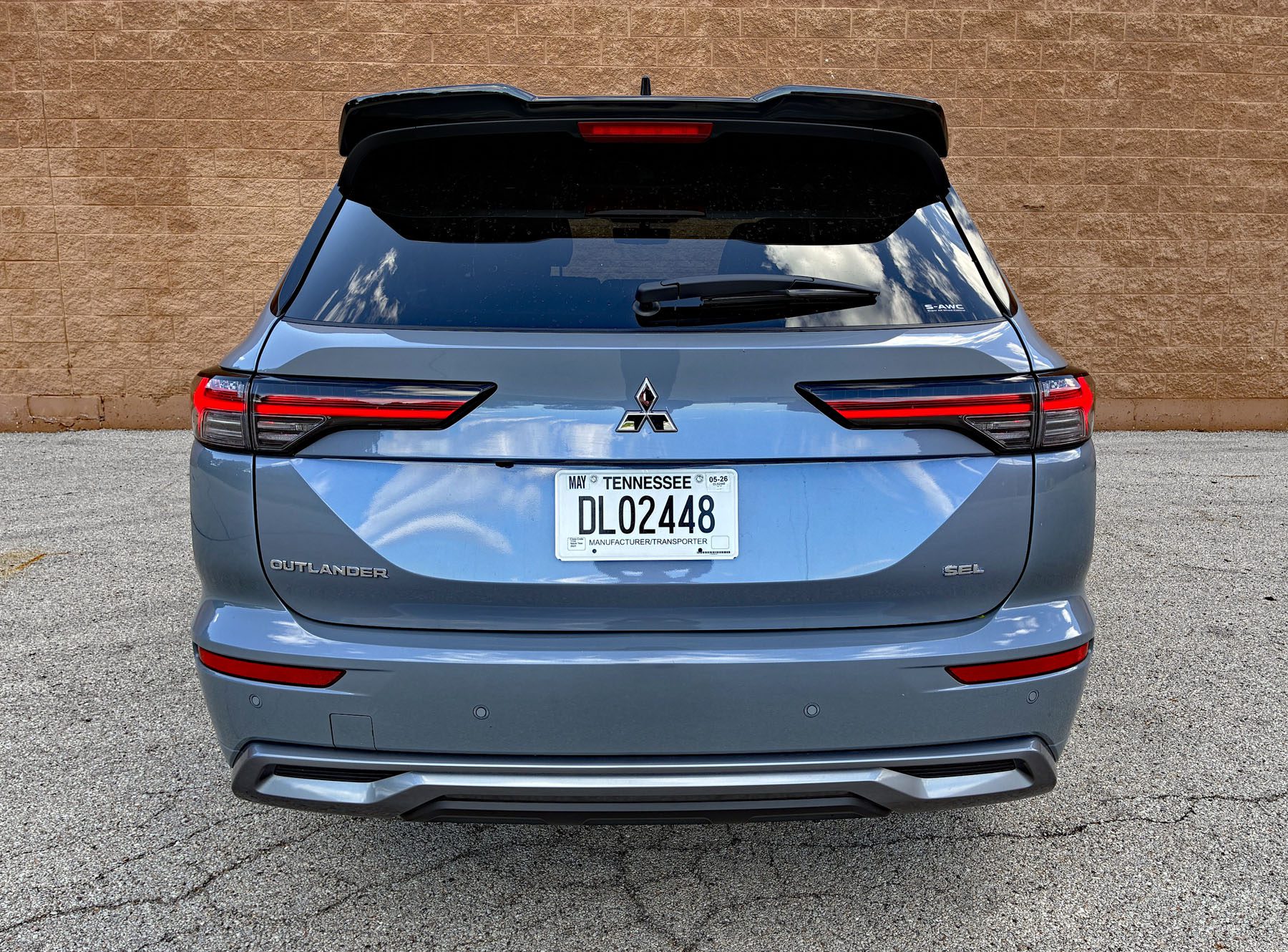 2026 Mitsubishi Outlander SEL in Moonstone Gray